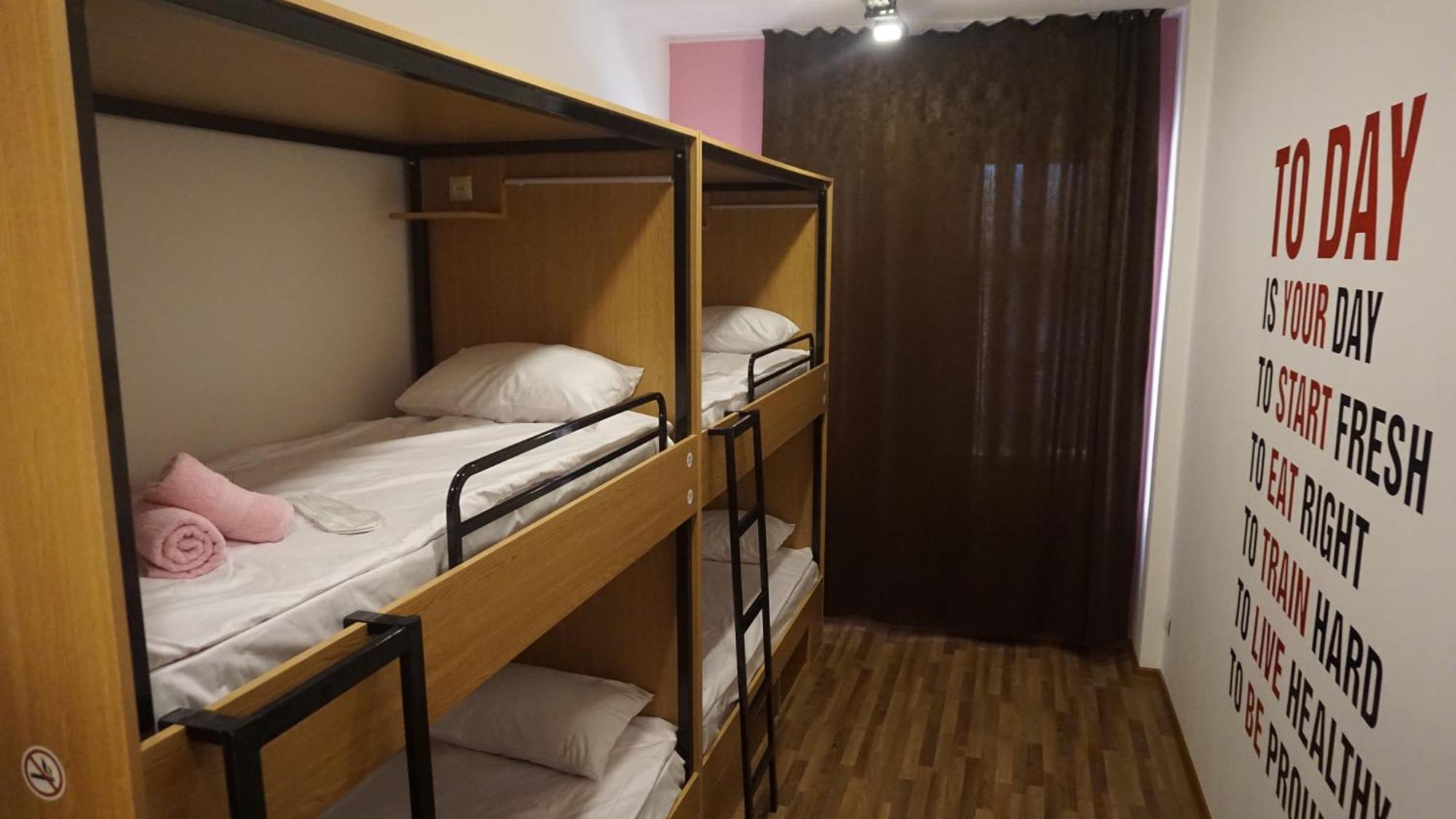 Central Hostel Şǝki Εξωτερικό φωτογραφία